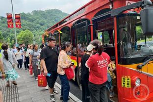 杜锋谈获胜：只是系列赛首场 希望大家享受完喜悦后收拾好心情